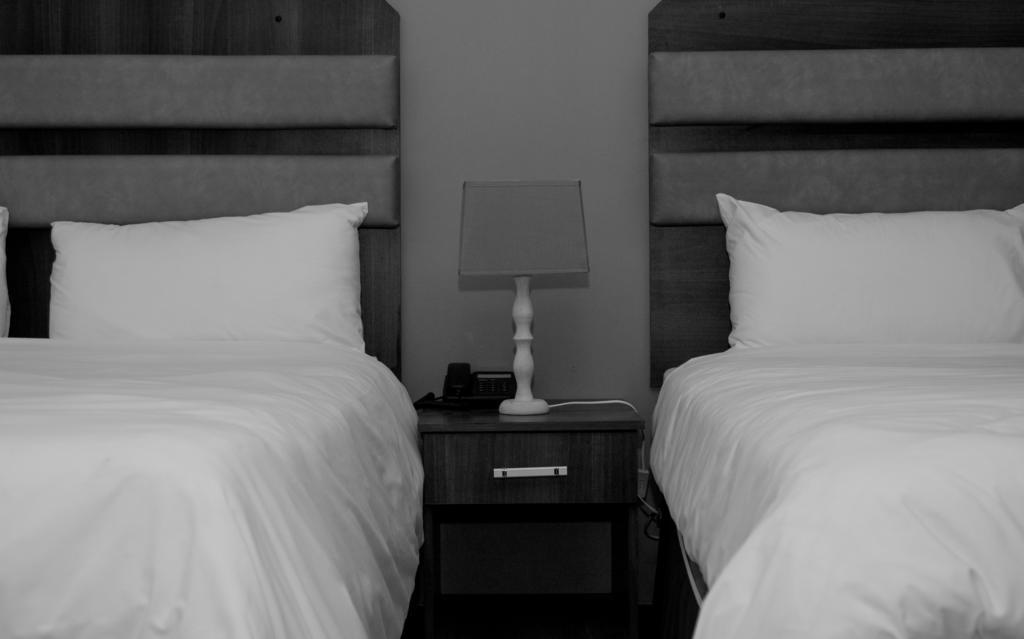 Cube Hotel Дърбан Екстериор снимка